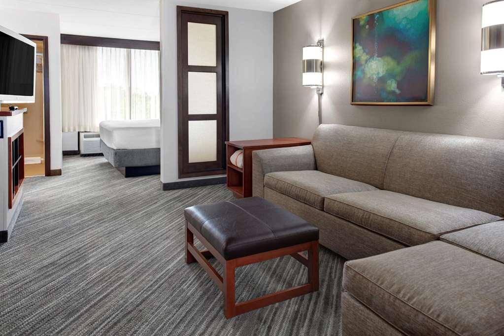 Homewood By Hilton Airport *
